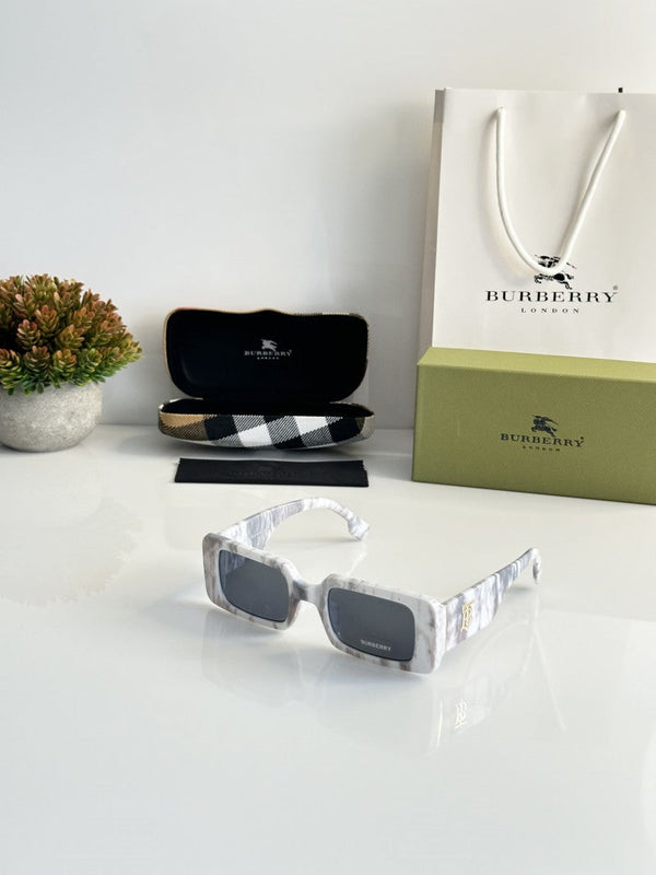 Burberr_y Marble_Black