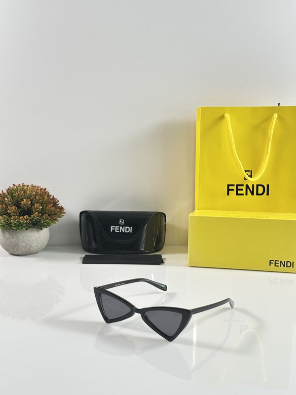 Fend_i Black