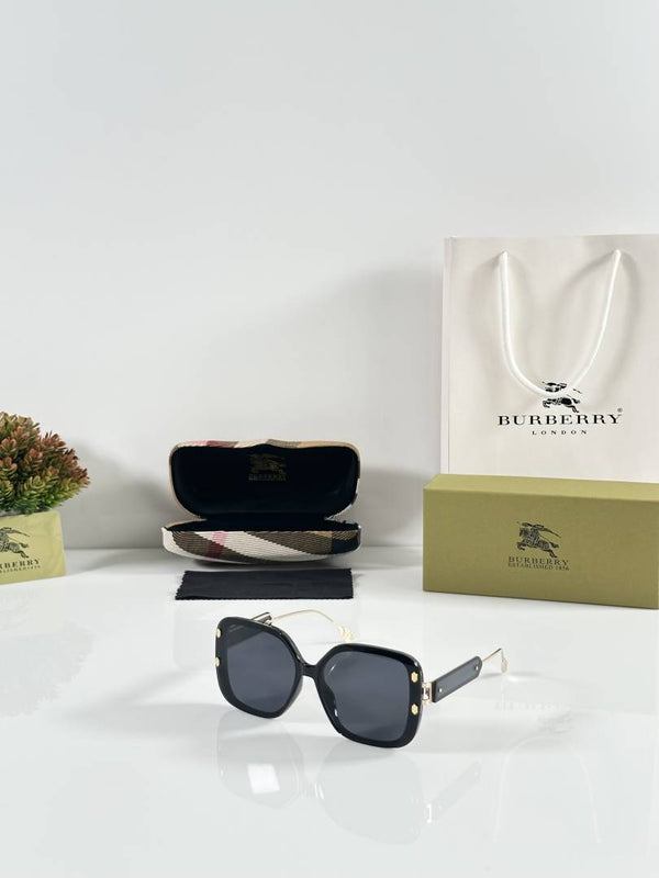 Burberr_y Gold_Black